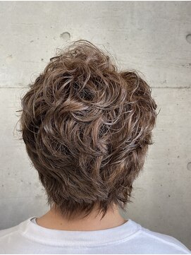 ヘアールーム プリズム(Hair room Prism) かラーとパーマスタイル