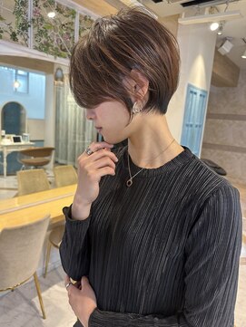 ロンド ストラーダ 心斎橋(Lond strada) ショート×ハイライト白髪ぼかし×シルキーベージュ[心斎橋]