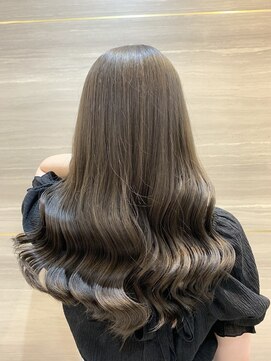 ラビス(Lovis) 黒髪カタログ/オリーブグレー/小顔ヘア/ココアベージュ