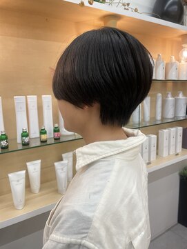 エヌ ドット ヘアープラス ミラクルヘアー(n. HAIR) マッシュショートボブ