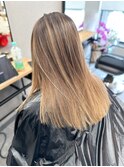 セミロング ナチュラルバレイヤージュカラー