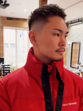 サンディーズバーバーショップ(Sandees) テクスチャークロップフェードバーバースタイル