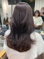 ソピ バイ インビテーション(sopi by invitation)&nbsp;チェリーレッド　レイヤーカット　春カラー　くびれミディ☆