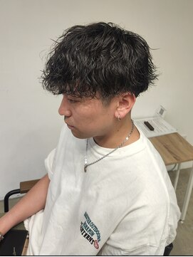 ニアウ 伊勢崎連取店(Niau) 刈り上げマッシュ波巻きスパイラルパーマ