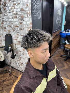 ホワイトメッシュ×ツイストパーマ