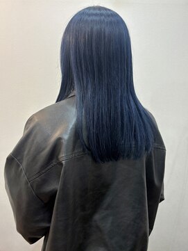 ムク(Muku) ブリーチ必須のネイビーブルーカラー♪