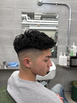 マークバーバーカンパニー 藤沢(MARK BARBER COMPANY.) フリンジヘア