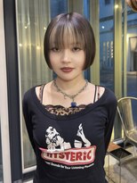 ステップボーンカットオオサカ(STEP BONE CUT OSAKA Via TICK-TOCK)&nbsp;インナーブリーチ/アッシュブラウン×ブロンド/大阪梅田