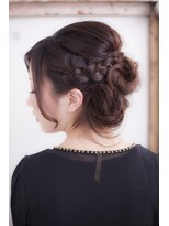 ルネッタ (Lunetta) 上品ヘアセット