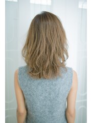 ハニーヘアー×マーメードアッシュ×斜めバング波ウェーブ