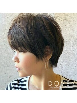 ダヴィ(DOVEY) 【DOVEY】ピアスがおしゃれに見えるショートヘア