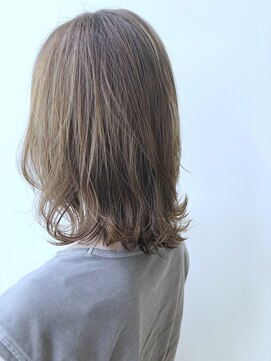 ヘアーポケット リタ(HAIR POCKET ritta) ウルフミディ × ミルクティベージュカラー