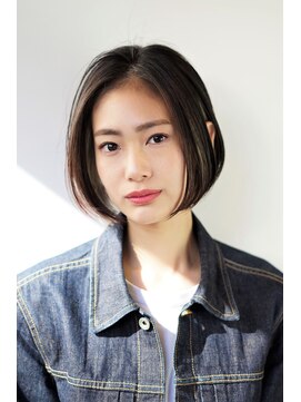 ノーヴェ(Nove) 小顔にこだわったミニボブ