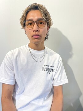 ウェイビーエフティフィフス 横浜西口(WAVEY ft.fifth) 波巻きスパイラルツイストパーマセンターパートメンズマッシュ