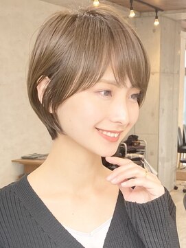 カルナ バイ エルモ(calna by ELMO) calna京橋　ショートボブ/丸みショート