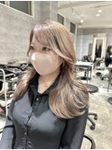 大人かわいいミディアムhair ミルクティーベージュ