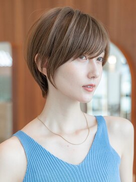 イルハバナ 渋谷(ill HAVANA) グレーベージュ/20代30代/大人かわいい/ショートボブ/小顔/前髪