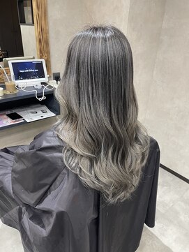 サニー 渋谷(SUNNY) バレイヤージュ、ハイライト、レイヤーロング、グレーベージュ