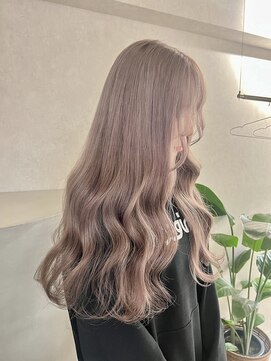 アドネ プライム(adne prime) ミルクティーベージュ 【ウルフ/栄/矢場町/ペールトーン】