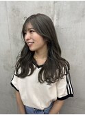 オリーブグレージュ　レイヤースタイル