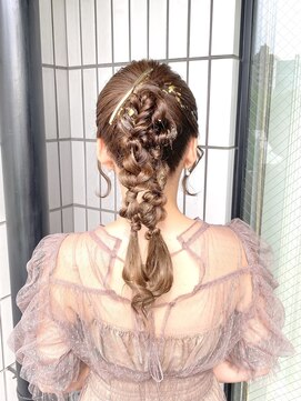 ザ オーダー(THE ORDER) お呼ばれ編みおろしヘア