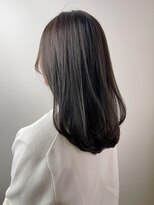 クィーンズガーデンバイケーツーギンザ(QUEEN’S GARDEN by K two GINZA)&nbsp;シルクレイヤー*レイヤーロング*白髪染め*グレーベージュカラー