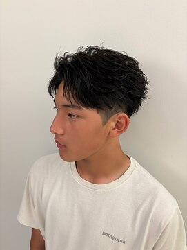 バチカ(BATICA) フェザー風カット