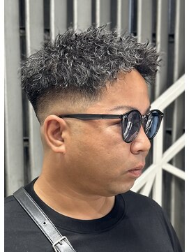 ドルクス 上野店(Dorcus) スキンフェード/ツイストパーマ/ツイストスパイラルパーマ