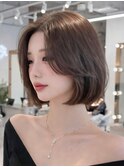 大人ガーリーダークアッシュミディアムレイヤーカット髪質改善