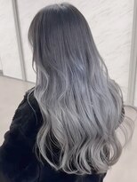 グロウ(GLOW)&nbsp;グレー×シルバーグラデーション