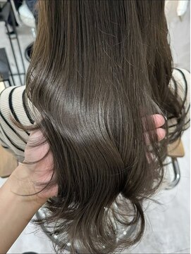 ReFa認定プレミアムサロン 全席個室美容室 Zina ガーデンズ千早【6/27OPEN(予定)】 透明感オリーブブラウン 千早 美容室 髪質改善