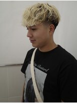 シアー 三宮(SHEER) 海外ストリート風!ホワイトブリーチ×立体スパイラルマッシュ