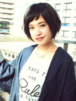 レンジシキチジョウジ (RENJISHI KICHIJOJI)&nbsp;眉上バングが可愛い黒髪ショート