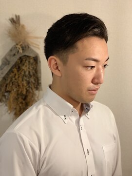 サンジュウナナドシー 大宮東口店(37.0℃) メンズオールバックスタイル