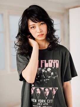 アマリス(Amaris) サマーガールのアディクシーイルミナカラー20代/30代/40代/庭瀬