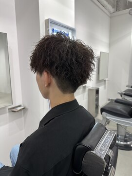 ロンド ローガン 名駅(Lond LOGAN) ツイスパ　メンズ　ツイストスパイラルパーマ　名古屋　眉毛