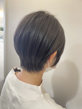 クロス(cross) ショートボブ