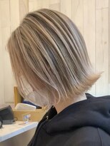 リード バイ ラグーン(LEAD by LAGOON)&nbsp;ミルクティーベージュダブルカラーハイライトバレイヤージュ