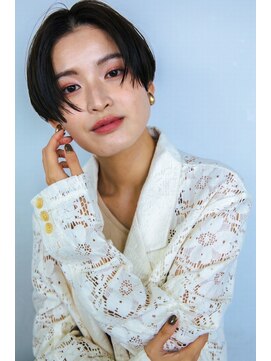 ルル(Lulu) ニュアンスハンサムセンターパート