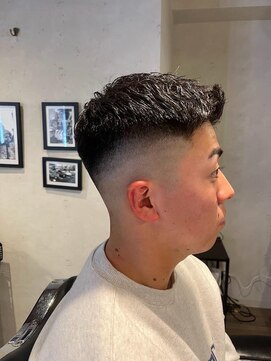 ワンワンオー バーバーショップ 長浜店(@110 BARBER SHOP) スキンフェード
