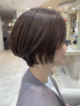 アッシュ 仙川店(Ash) ショート白髪ぼかし 大人 ボブ  美髪 白髪染め 仙川 くせ毛 50代