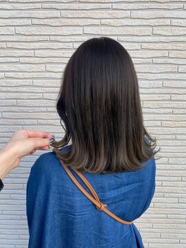 美容室 フォーリア Foglia ミディアムボブ　グラデーションカラー