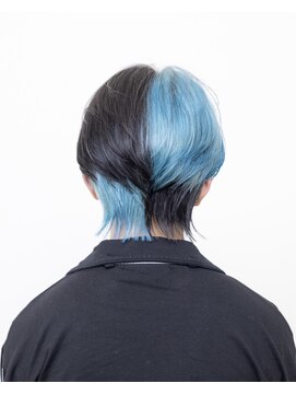 ルプラ ブリリアント(le-pla brilliant) ショートウルフ/レイヤーカット/センターパート/水色/豊橋/田原