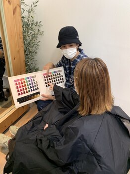 ティーズ ヘアー(T's hair)の写真/トレンド感溢れるカラーからあなたのライフstyleに合ったカラーまで！提案力◎なスタイリストが演出♪