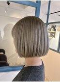 透明感グレージュボブ