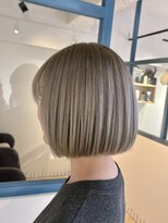 ラソニシカサイ(Lazo nishikasai)&nbsp;透明感グレージュボブ