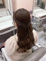 アリエス 渋谷駅西口店(Aries)&nbsp;髪の毛リボンハーフアップ