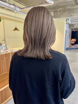 ロジェ(loje) ベージュカラー/透明感カラー/ミニウルフ