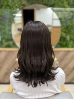 エヌ 北千住(N)&nbsp;赤みを抑えたオリーブグレージュ