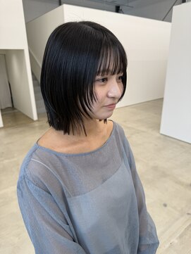 ビーヒアナウ N゜03 金沢駅西店(BE HERE NOW) 【アッシュブラウン×ハッシュボブ】